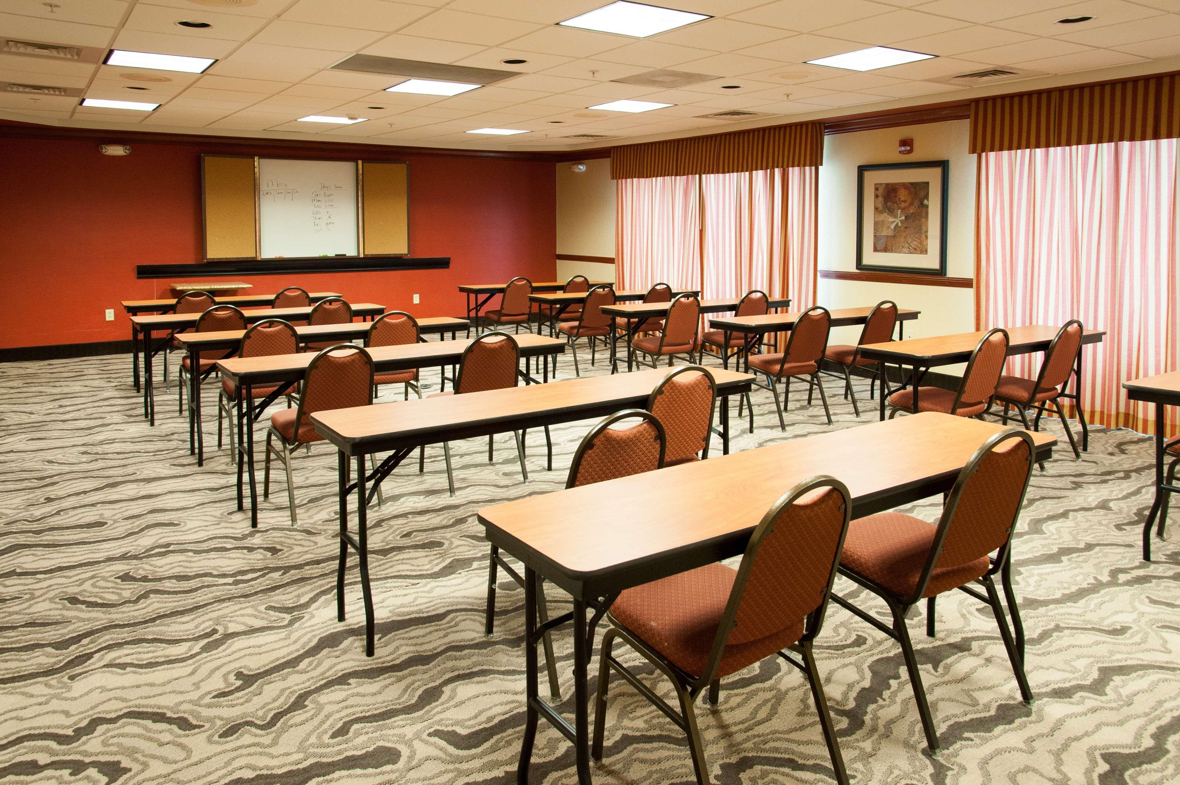 Hampton Inn Enterprise Bagian luar foto